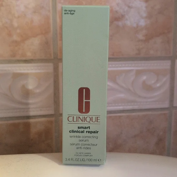Clinique Smart Clinical Repair Wrinkle Correcting Serum - Picture 2 of 3